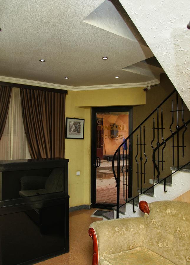 Hotel Obola Samtredia Extérieur photo