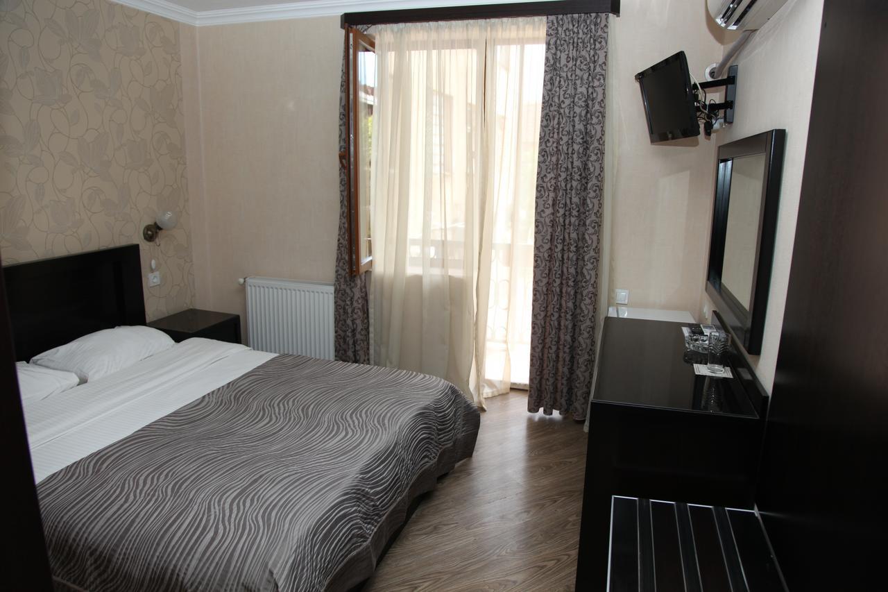Hotel Obola Samtredia Extérieur photo