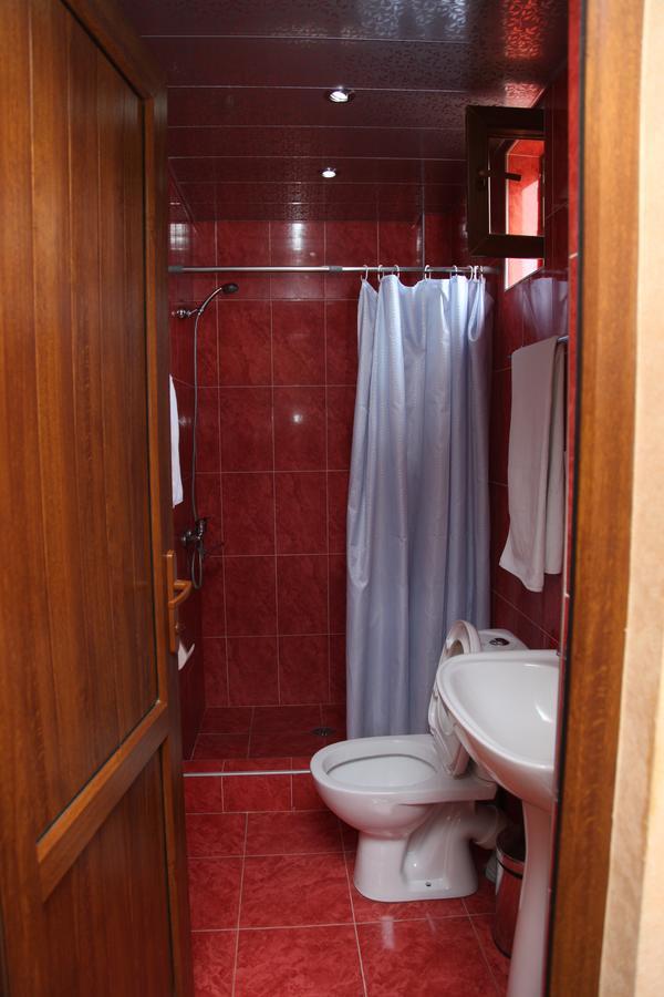 Hotel Obola Samtredia Extérieur photo